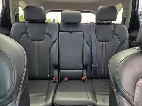 Used 2025 Kia Sorento S w/ Panoramic Sunroof Package FWD image 13