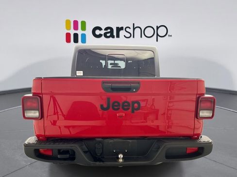 Used 2022 Jeep Gladiator Sport AWD/4WD image 4