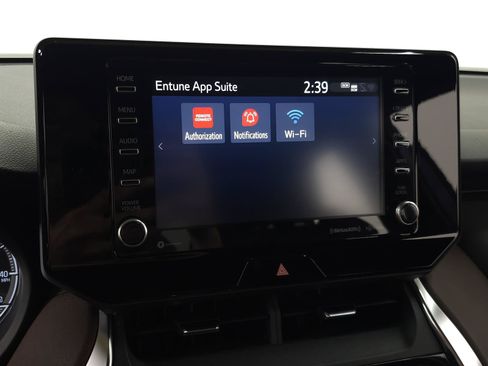 Used 2021 Toyota Venza XLE w/ Softex Package AWD/4WD image 24