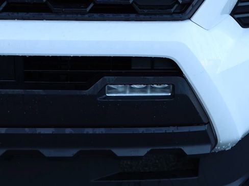 Used 2025 Toyota Tacoma TRD Off-Road image 14