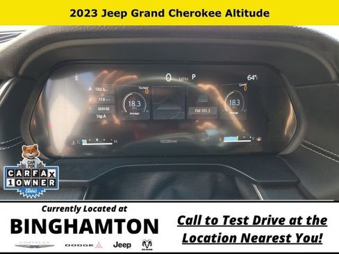 Used 2023 Jeep Grand Cherokee Altitude AWD/4WD image 17