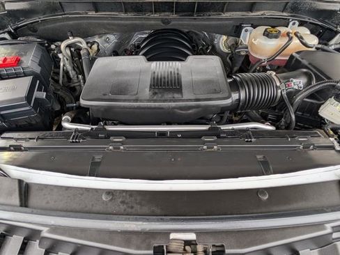 Used 2024 Chevrolet Suburban RST RWD image 33