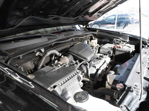 Used 2019 Toyota Tacoma SR image 30