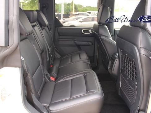 New 2026 Ford Bronco Badlands image 9