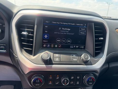 Used 2023 GMC Acadia SLE w/ Driver Convenience Package image 11