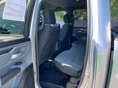 Used 2022 RAM 1500 Big Horn AWD/4WD image 18