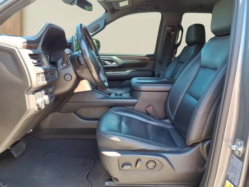 Used 2021 Chevrolet Tahoe Z71 w/ Z71 Off-Road Package AWD/4WD image 14