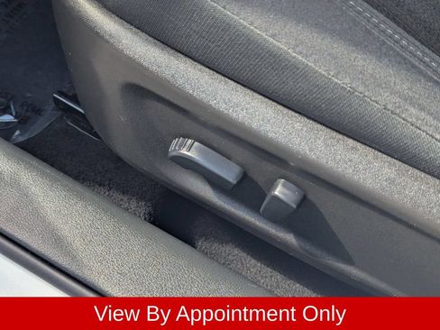 Used 2025 Nissan Altima 2.5 SV FWD image 14