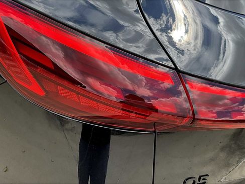 New 2025 Audi Q5 Premium Plus image 14