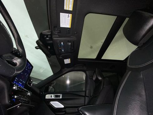 Used 2022 Ford Explorer ST w/ Equipment Group 401A AWD/4WD image 22