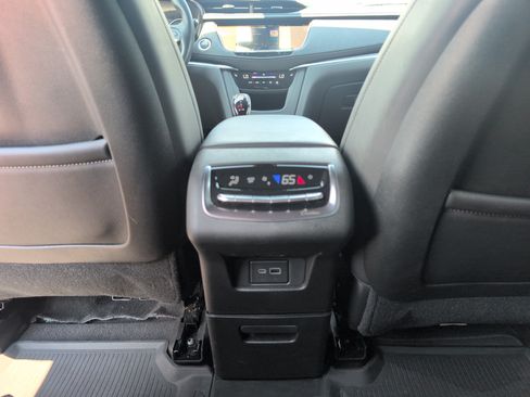 Certified 2024 Cadillac XT6 Luxury w/ LPO, Floor Liner Package AWD/4WD image 32
