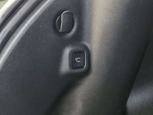 Used 2021 Jeep Compass Latitude AWD/4WD image 29