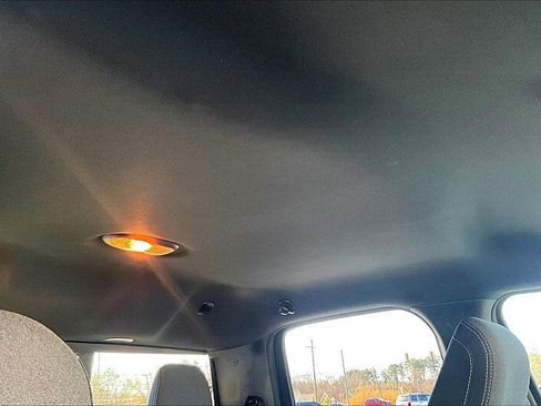 Used 2022 RAM 1500 Big Horn w/ Night Edition RWD image 21