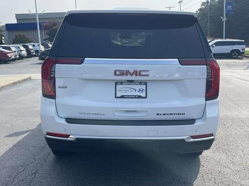 Used 2025 GMC Yukon Elevation AWD/4WD image 5