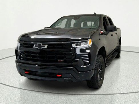Used 2024 Chevrolet Silverado 1500 LT Trail Boss w/ Convenience Package II AWD/4WD image 8