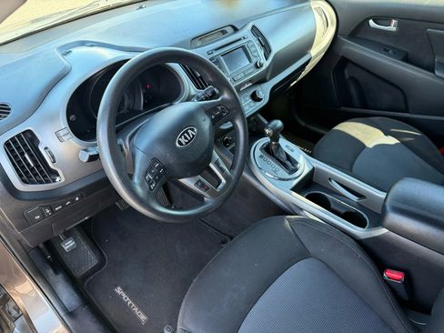 Used 2014 Kia Sportage LX image 19