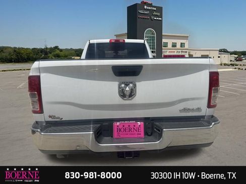 Used 2024 RAM 2500 Tradesman w/ Chrome Appearance Group AWD/4WD image 11