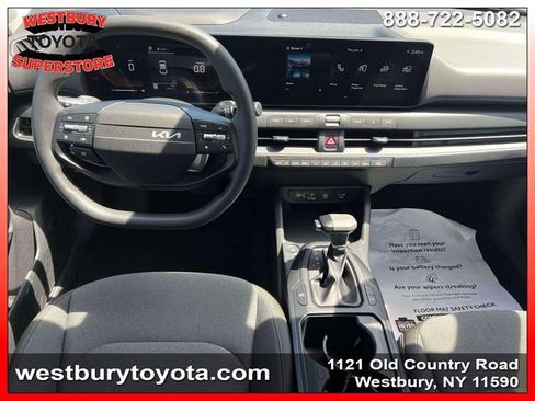Used 2025 Kia K4 FWD image 15