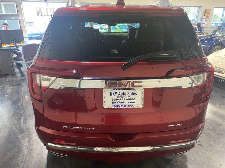 Used 2021 GMC Acadia Denali w/ Denali Ultimate Package AWD/4WD image 5