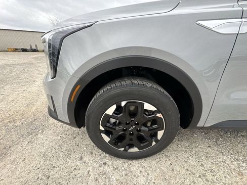 New 2026 Kia Sorento S image 10