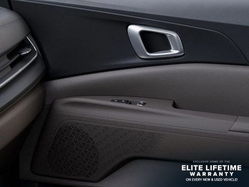 New 2026 Kia Carnival EX FWD image 26