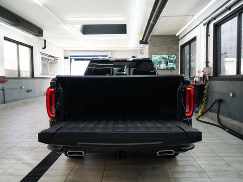 Used 2023 GMC Sierra 1500 Denali AWD/4WD image 40