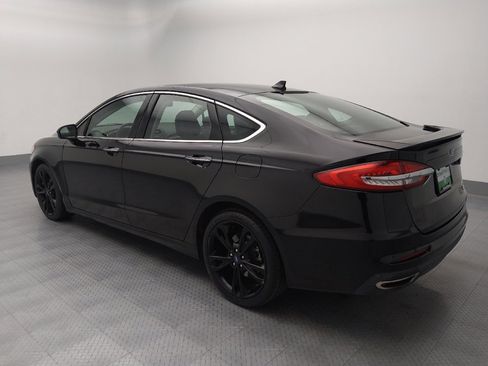 Used 2020 Ford Fusion Titanium image 3