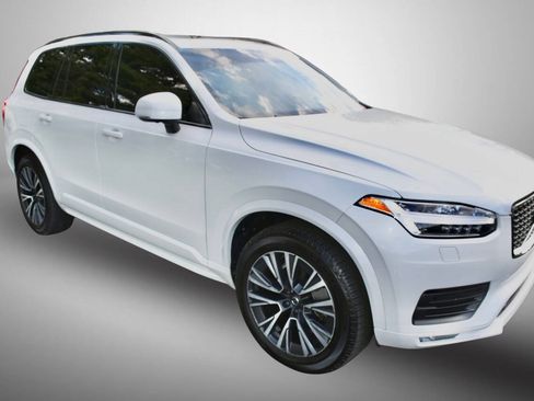 Used 2022 Volvo XC90 T6 Momentum w/ Advanced Package AWD/4WD image 9