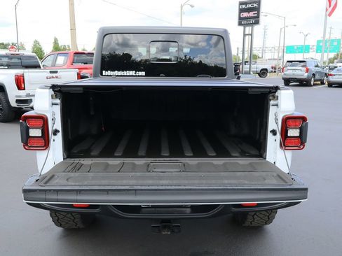 Used 2025 Jeep Gladiator Rubicon AWD/4WD image 26