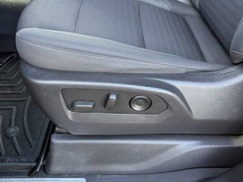 Used 2022 GMC Sierra 1500 SLE image 17