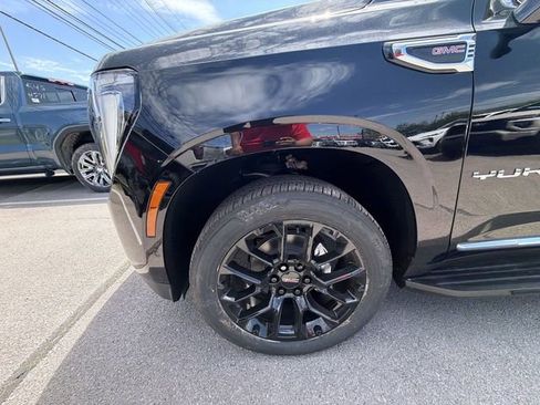 New 2026 GMC Yukon XL Elevation w/ Elevation Premium Package AWD/4WD image 10