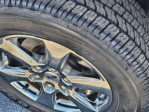 Used 2020 Ford F150 XLT w/ Equipment Group 302A Luxury image 13