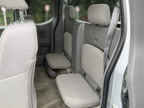 Used 2018 Nissan Frontier S image 29