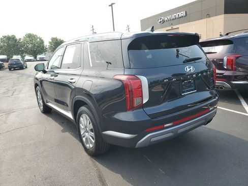 Used 2023 Hyundai Palisade SEL w/ Cargo Package FWD image 3