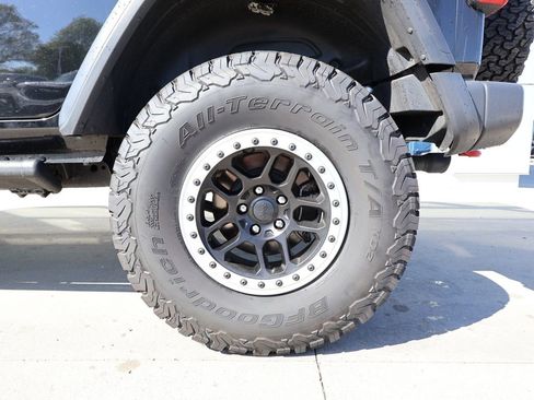 Used 2019 Jeep Wrangler Unlimited Rubicon AWD/4WD image 38