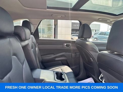 Used 2025 Kia Sorento S w/ Panoramic Sunroof Package FWD image 16