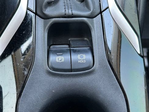 Used 2020 Toyota Corolla LE FWD image 26