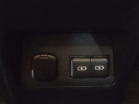 Certified 2025 Lexus NX 250 FWD w/ Accessory Package (Z1) image 14