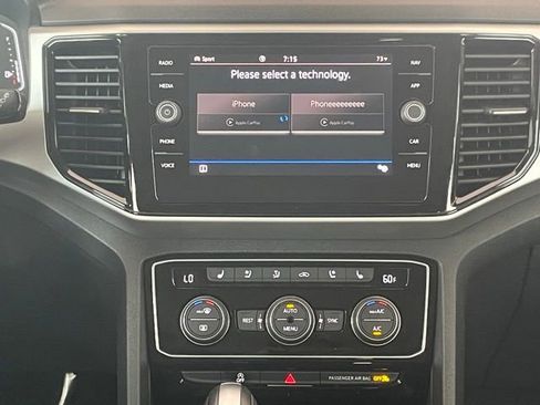 Used 2023 Volkswagen Atlas SEL Premium image 13