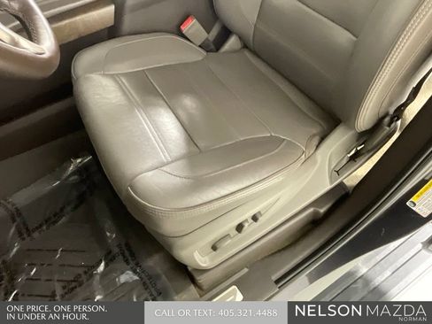 Used 2018 GMC Yukon Denali w/ Denali Ultimate Package AWD/4WD image 24