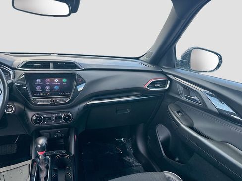 Used 2021 Chevrolet TrailBlazer RS w/ Technology Package FWD image 23