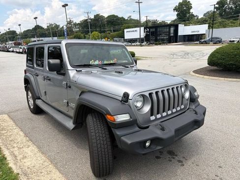Used 2019 Jeep Wrangler Unlimited Sport S AWD/4WD image 5