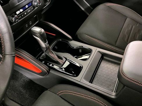 Used 2024 Nissan Frontier PRO-4X w/ Off-Road Protection Package image 17