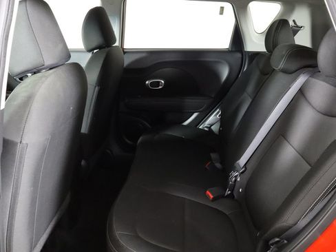 Used 2019 Kia Soul FWD image 16