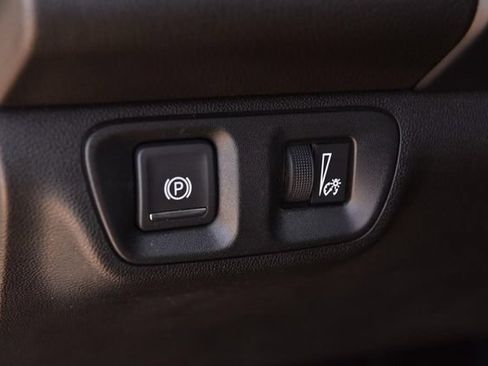 Used 2023 GMC Acadia SLT FWD image 12