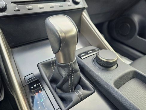 Used 2014 Lexus IS 250 image 36