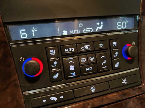 Used 2007 Cadillac Escalade AWD w/ Information Package image 36