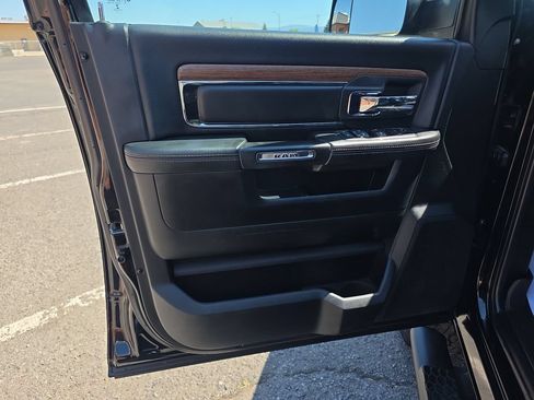 Used 2015 RAM 2500 Laramie w/ Black Appearance Group AWD/4WD image 13