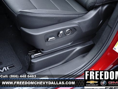 New 2025 GMC Yukon XL Denali w/ Denali Reserve Package image 36