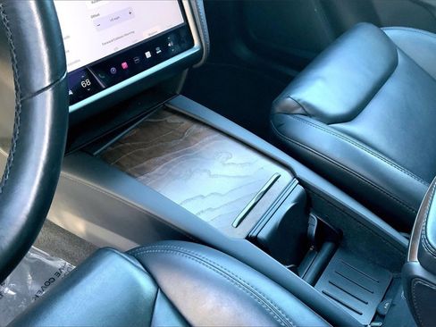 Used 2020 Tesla Model X Long Range image 16